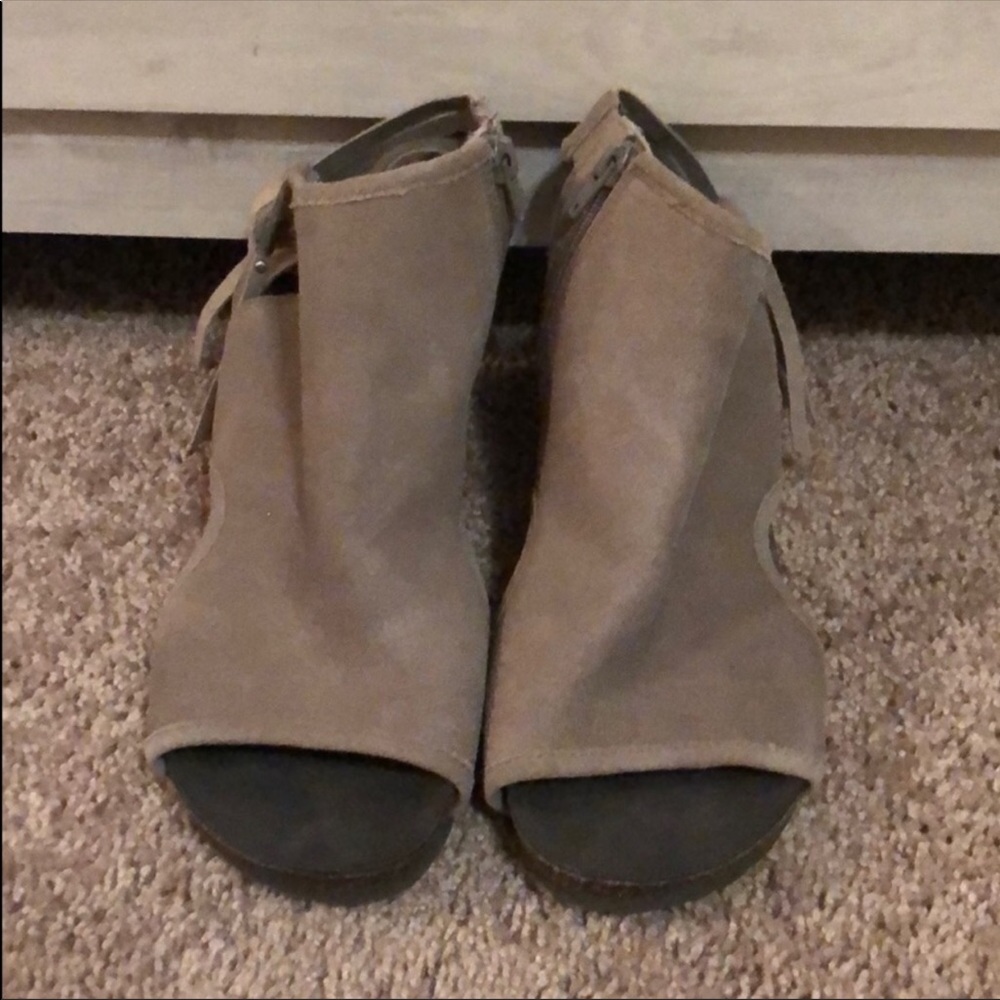 OTBT awesome booties